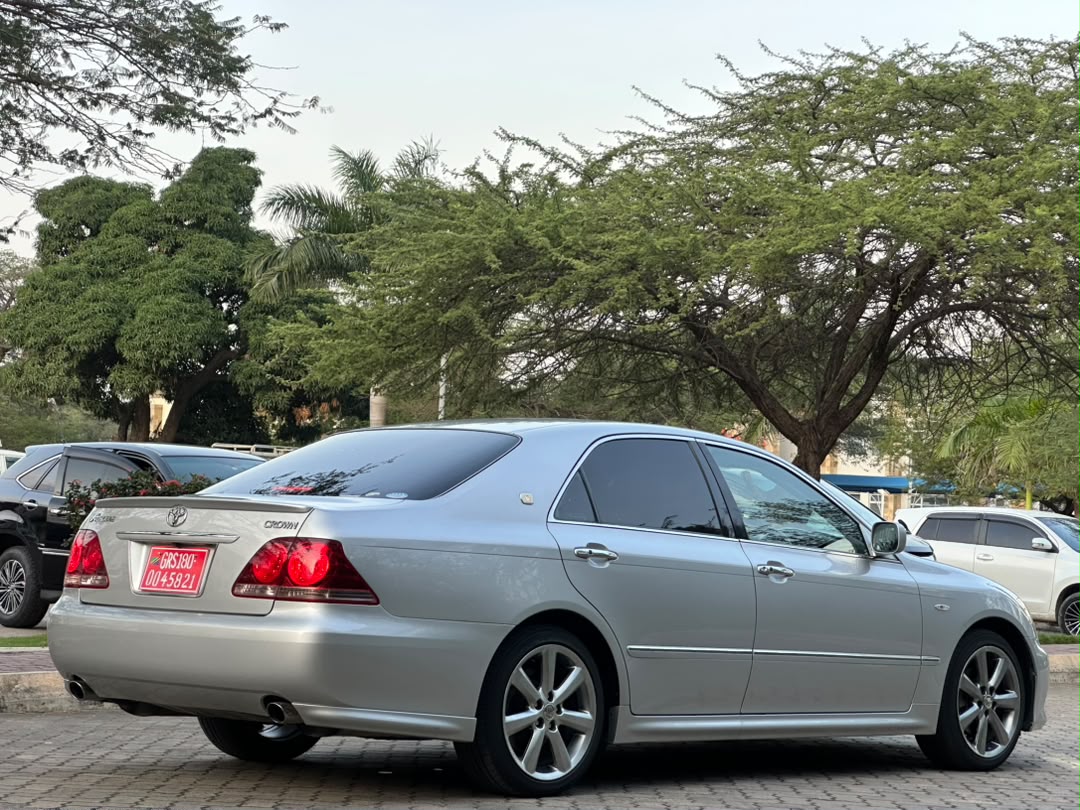 TOYOTA CROWN ATHLETES thumbnail 12